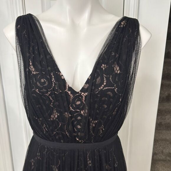 ADRIANNA PAPELL Elegant Black Lace Dress Size 8 - Picture 3 of 10